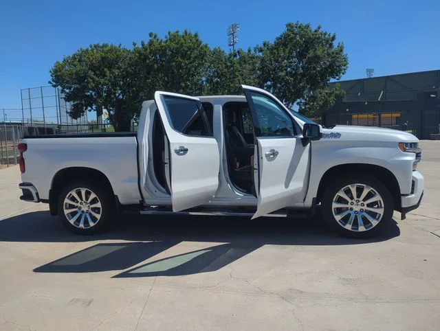 Used 2020 Beige Chevrolet High Country image 2