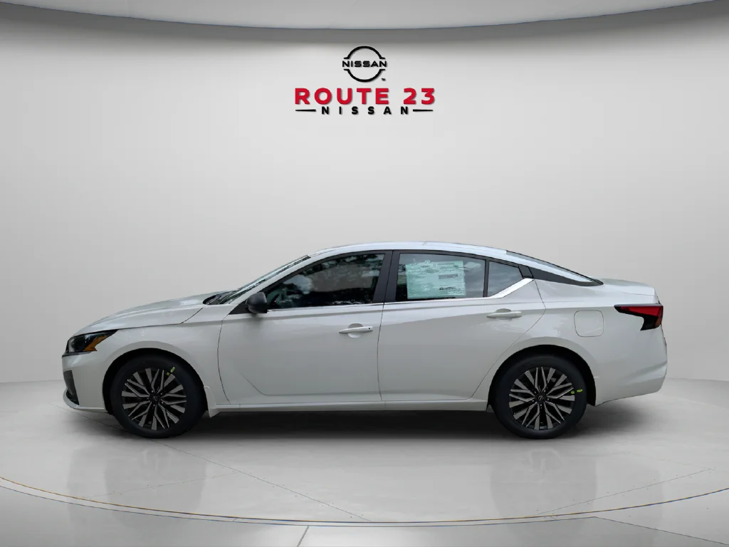 New 2026 White Nissan 2.5 SV image 8
