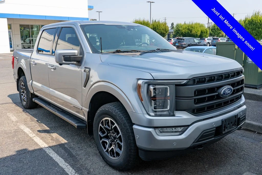 Used 2022 Silver Metallic Ford Lariat image 1