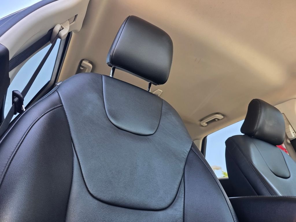 Used 2022 Black Ford Titanium image 23