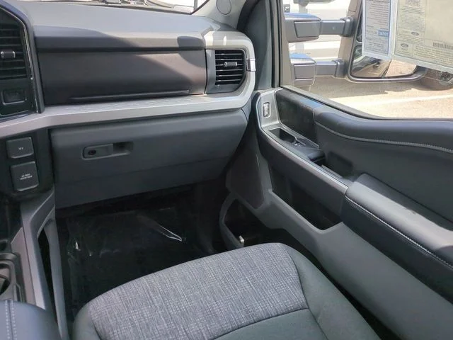 2026 Ford F-250 Super Duty XLT - Photo 17