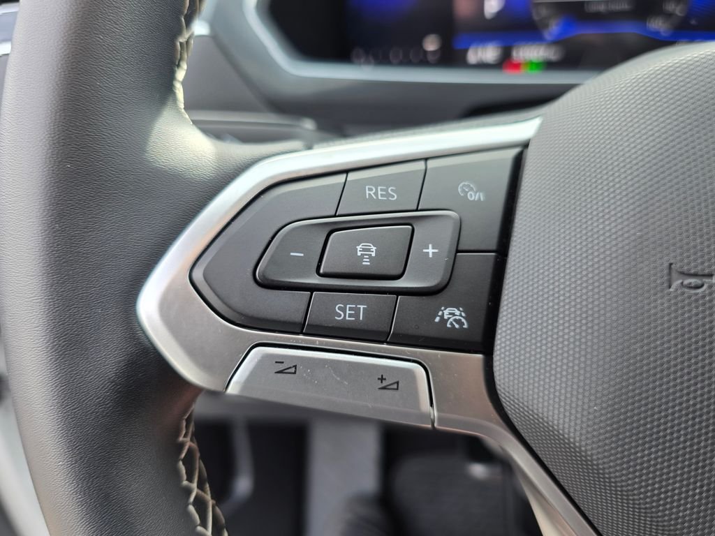 2023 Volkswagen Tiguan SE - Photo 25