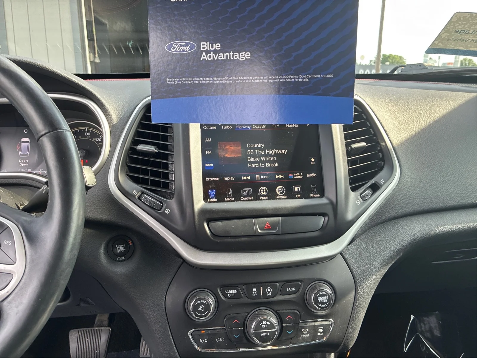 Used 2017 Hydro Blue Jeep Trailhawk L Plus image 12