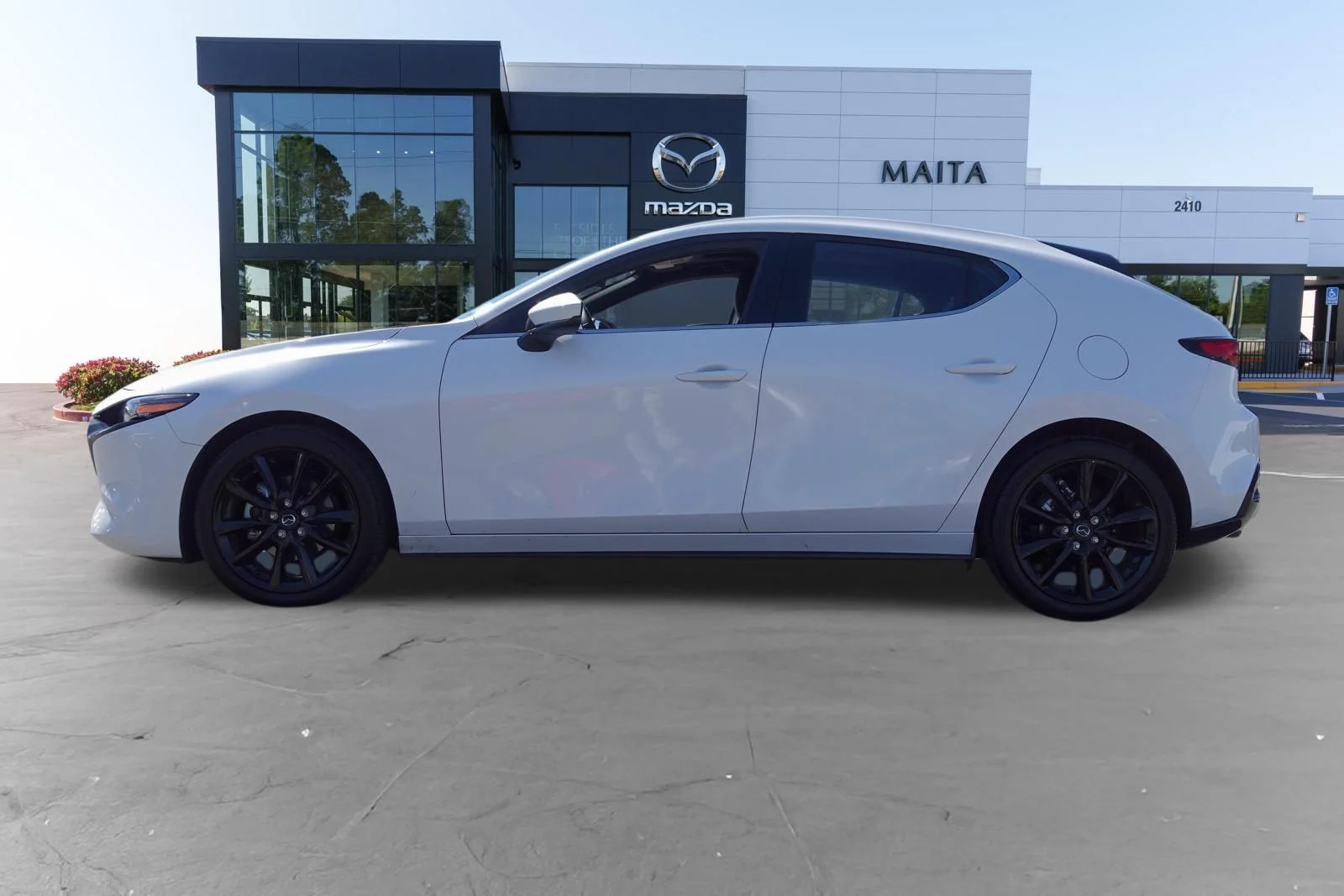 Certified Used 2023 Snowflake White Pearl Mica Mazda 2.5 S Premium Package image 8