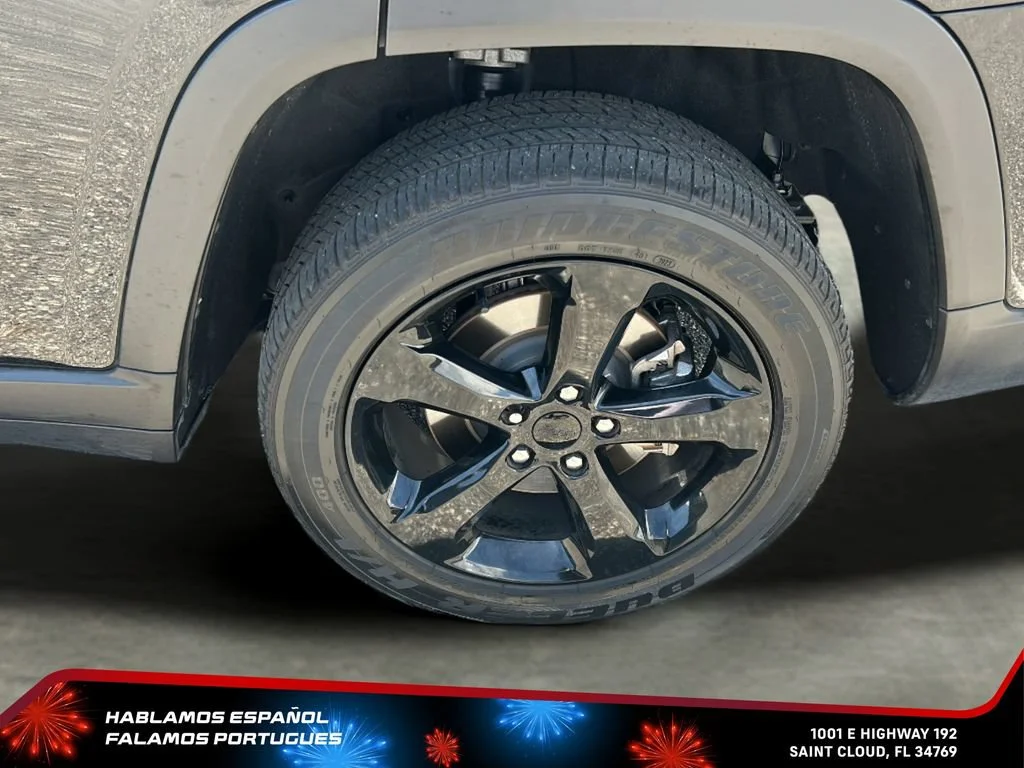Used 2024 Black Jeep Altitude X 4x4 image 34