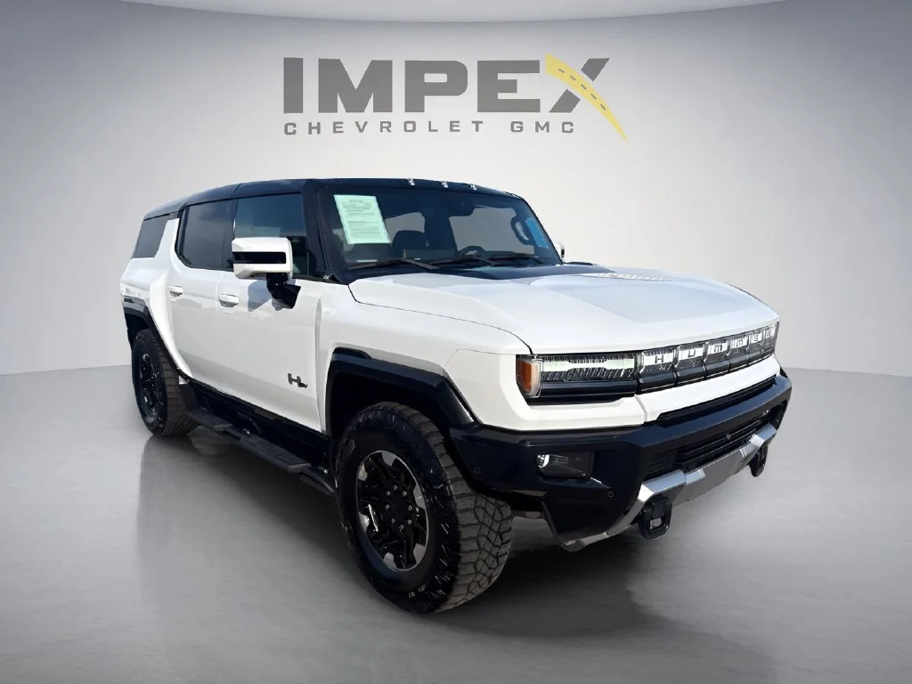 Used 2024 Interstellar White GMC 2X image 7