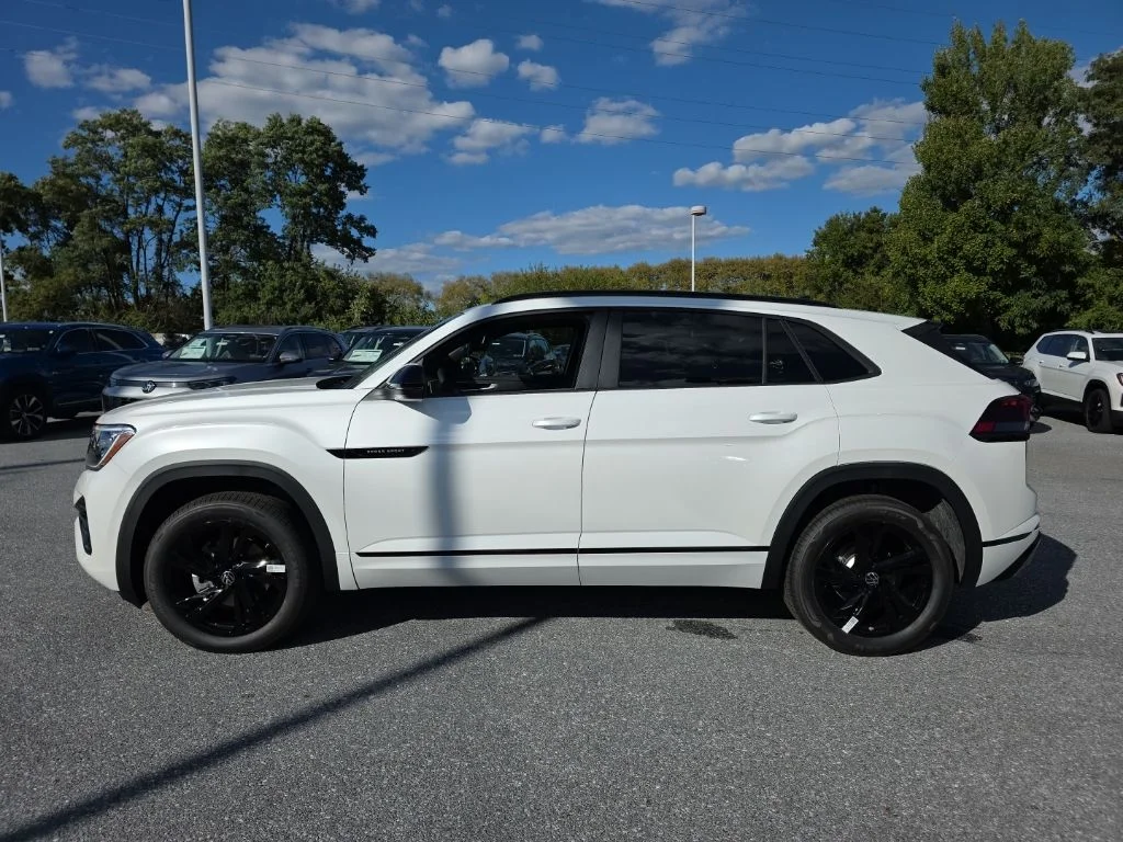2026 Volkswagen Atlas Cross Sport SEL R-LINE - Photo 9