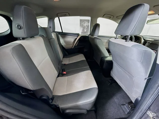 Used 2014 Gray Toyota LE image 24