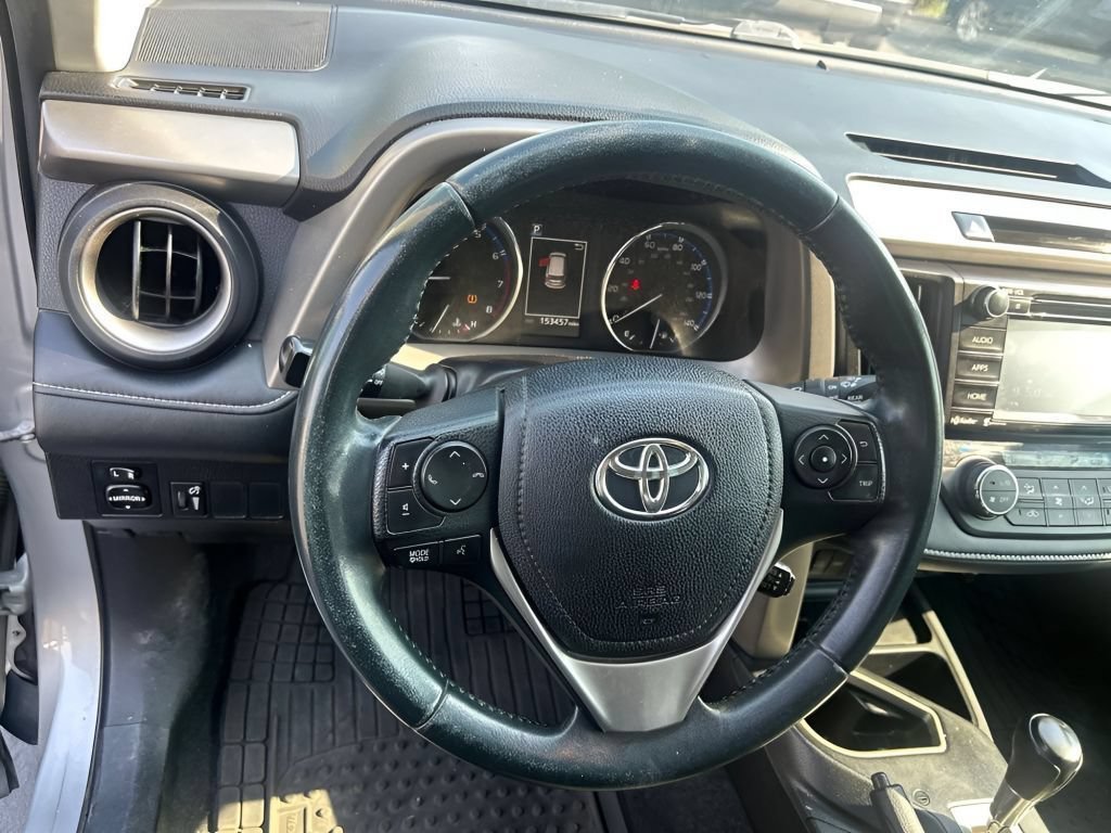 Used 2016 Silver Sky Metallic Toyota XLE image 21