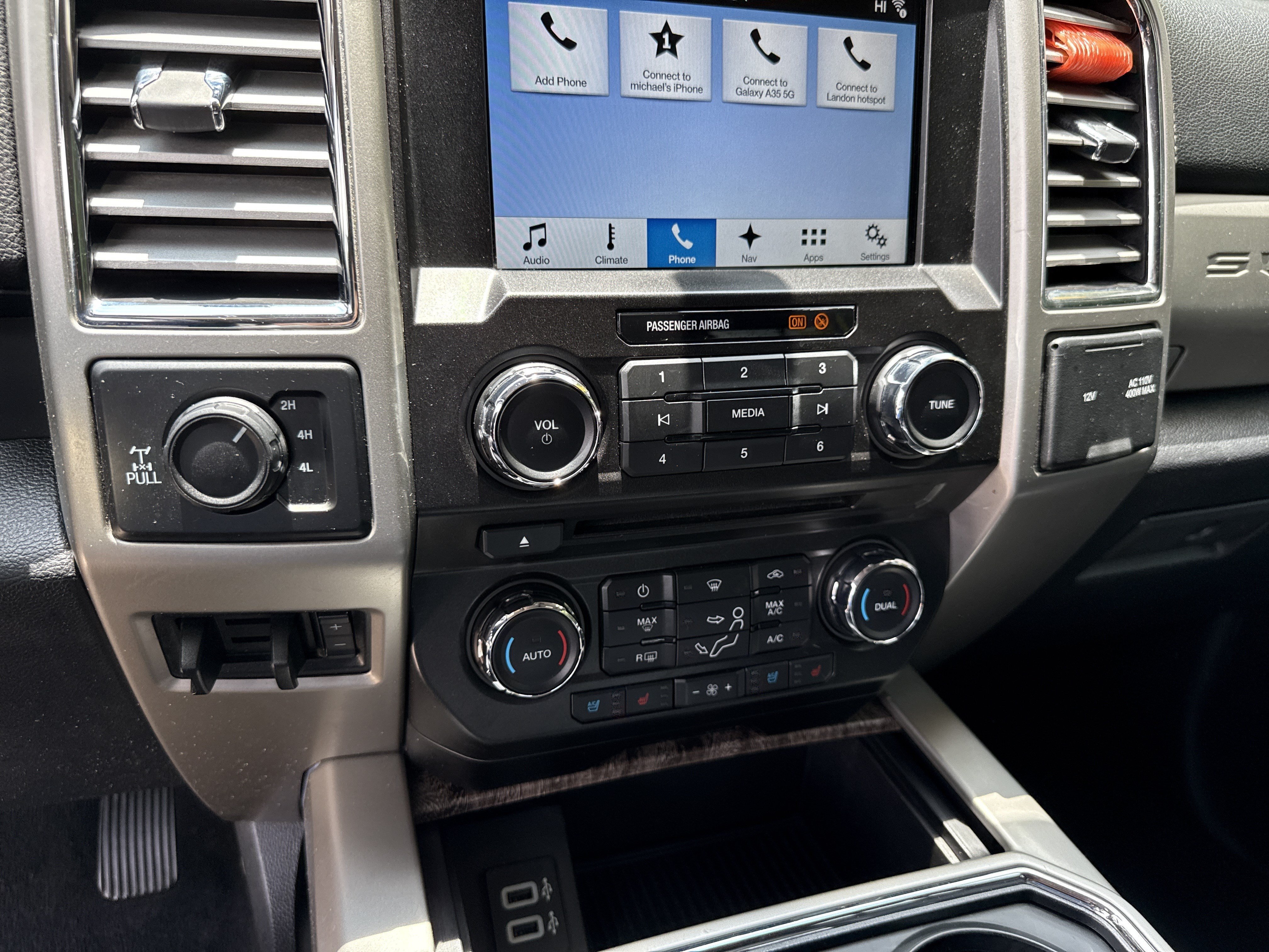 Used 2017 Shadow Black Ford Lariat image 25