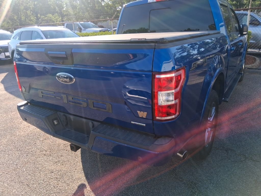 Used 2018 Blue Ford XLT image 5