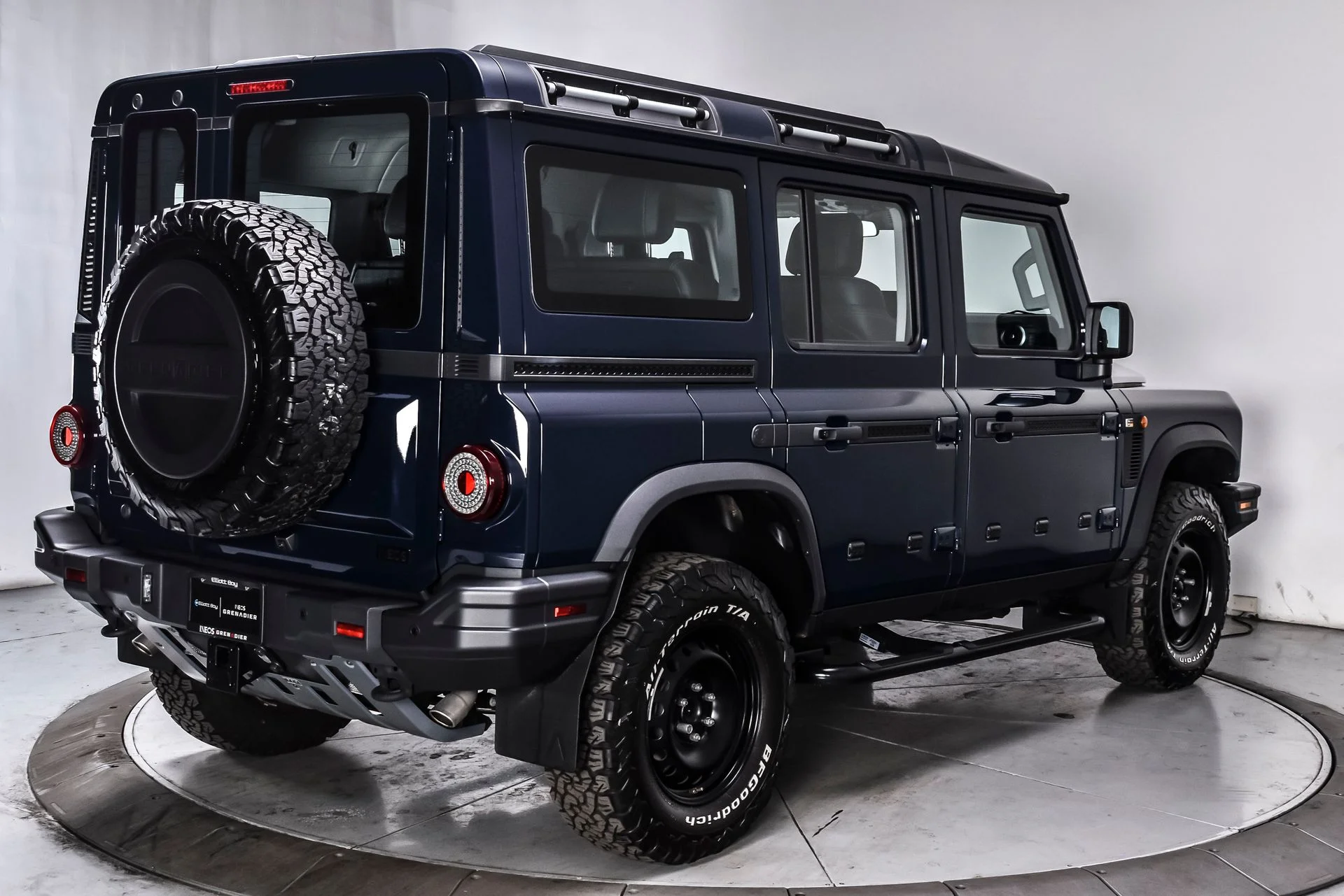 Used 2025 Britannia Blue INEOS Fieldmaster Edition image 5