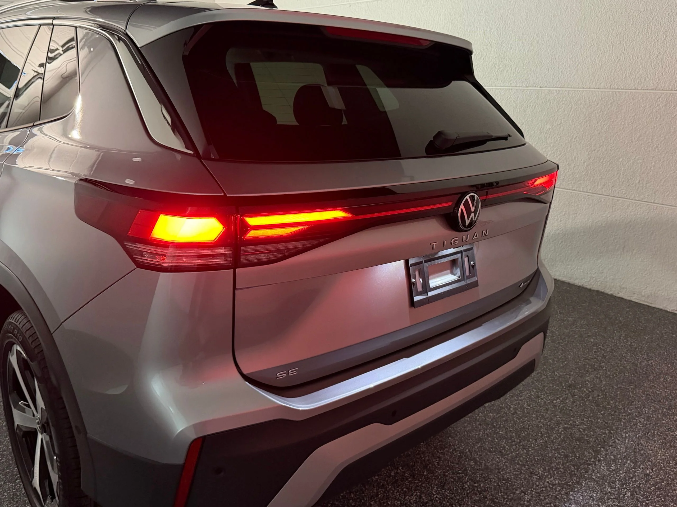 New 2026 Silver Volkswagen 2.0T SE image 48