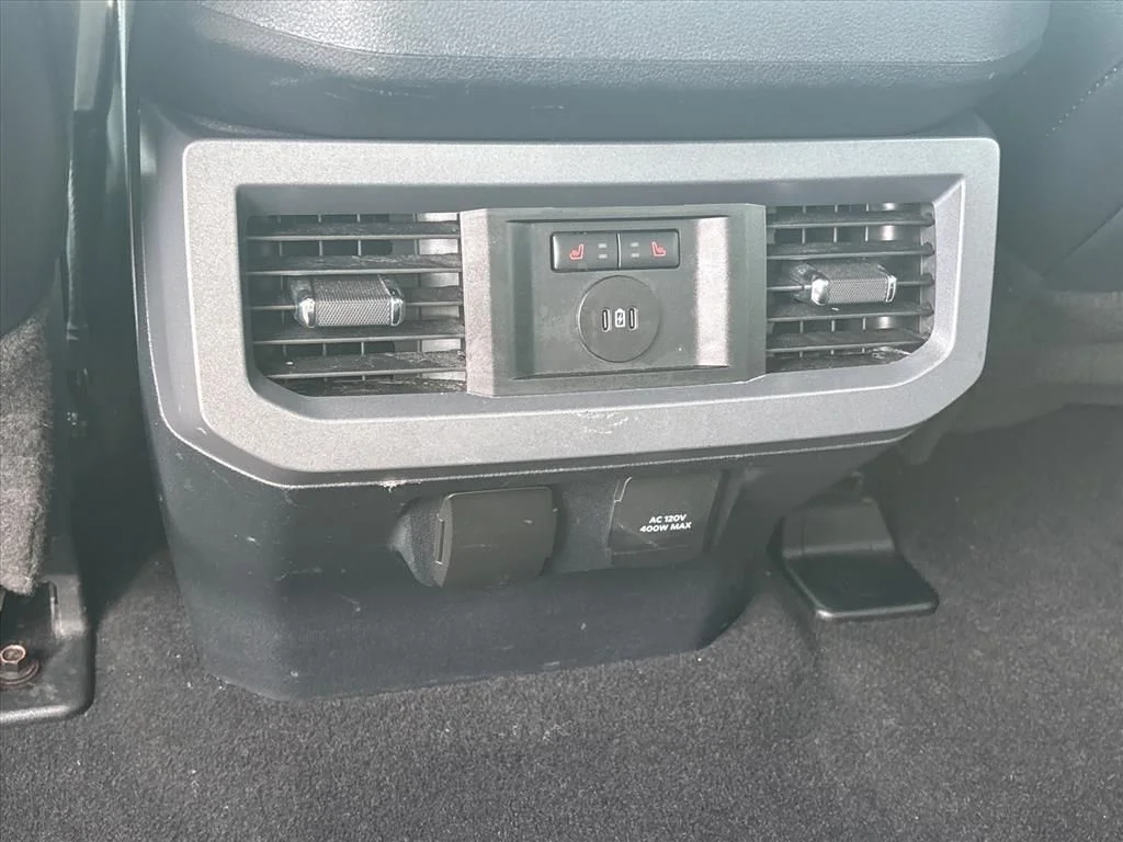 Certified Used 2024 Agate Black Metallic Ford Lariat image 20