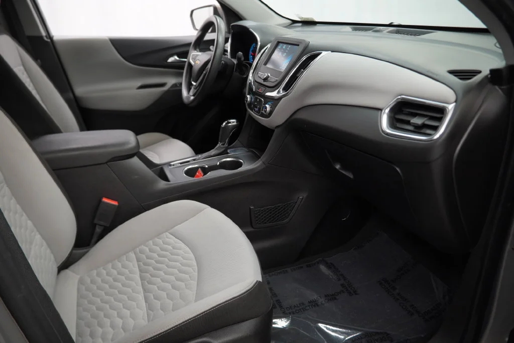 Used 2018 PEPPERDUST METALLIC Chevrolet LT image 38