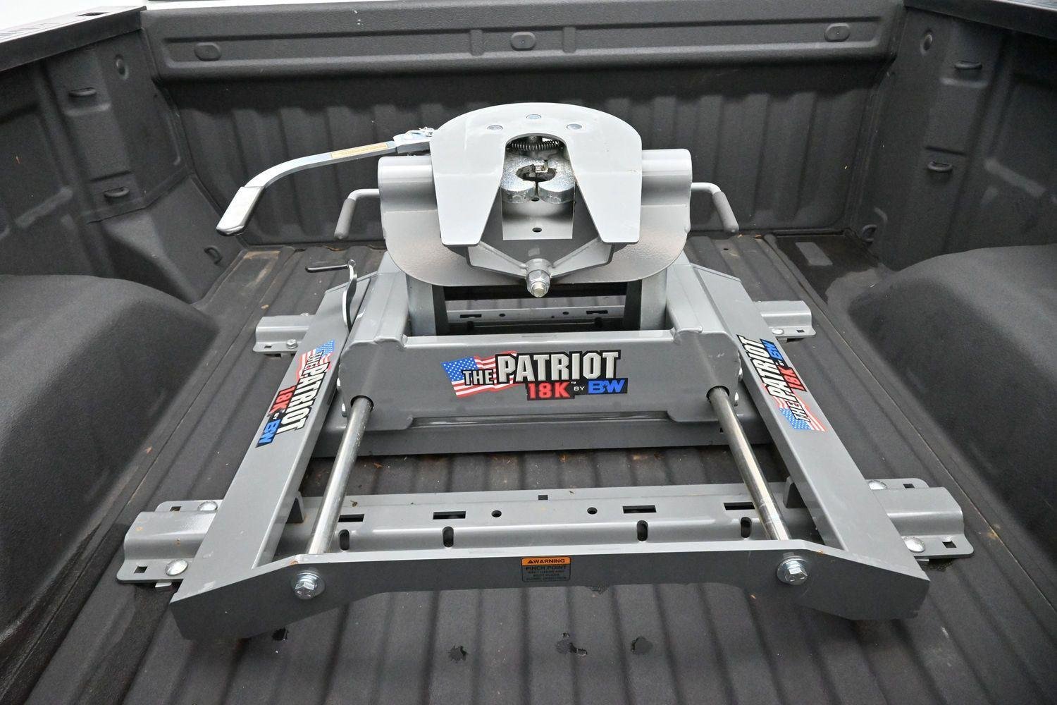 Used 2023 Summit White GMC SLT image 10