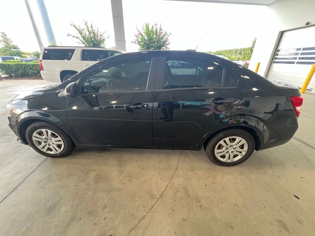 Used 2018 MOSAIC BLACK METALLIC Chevrolet LS image 6