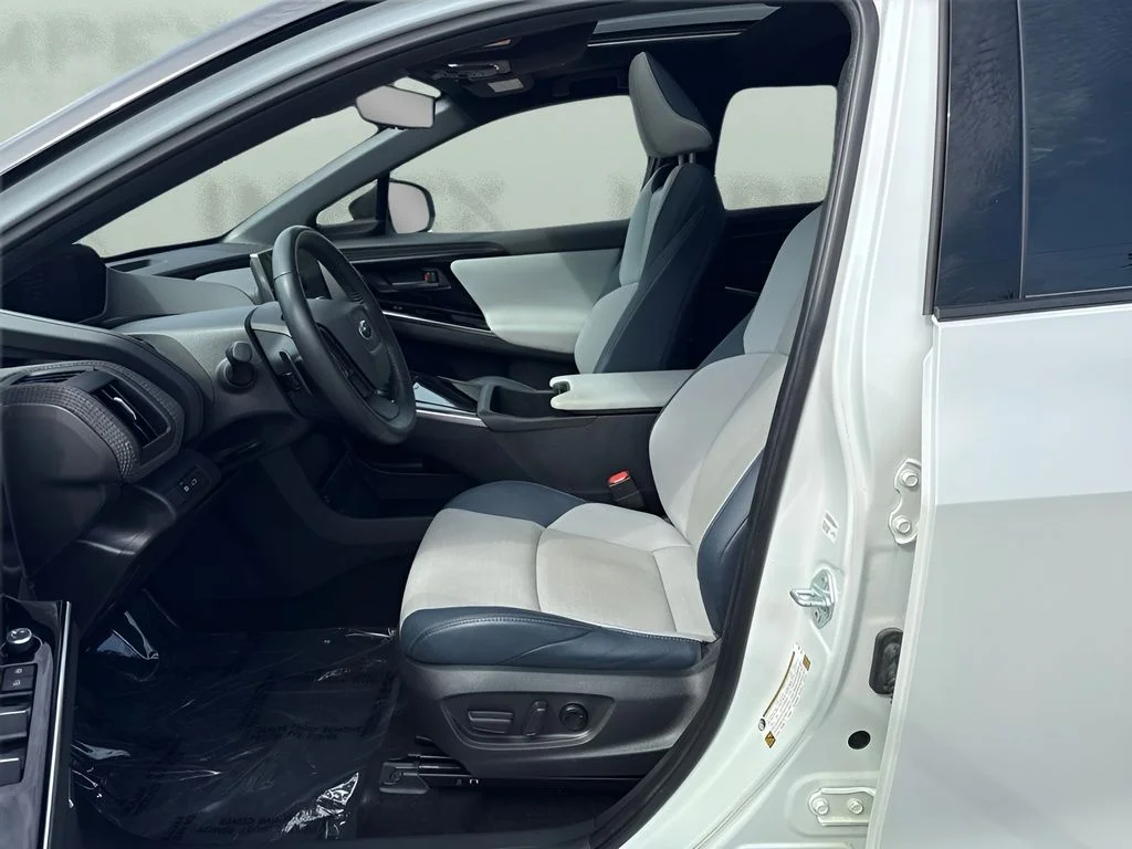 Used 2023 White Subaru Touring image 6