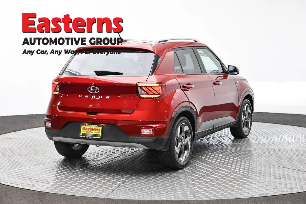 Used 2024 Red Hyundai Limited image 5