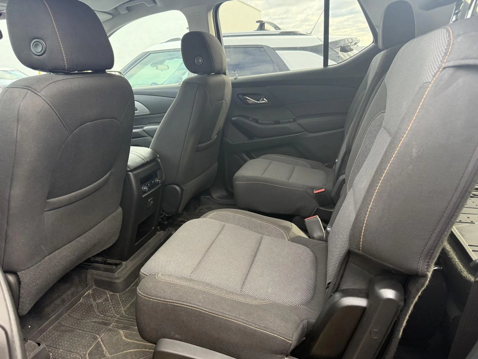 Used 2019 MOSAIC BLACK METALLIC Chevrolet LT Cloth image 6
