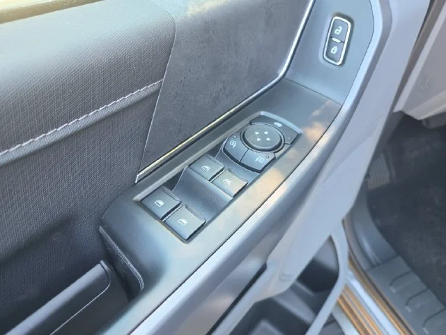 New 2026 Carbonized Gray Metallic Ford XLT image 12