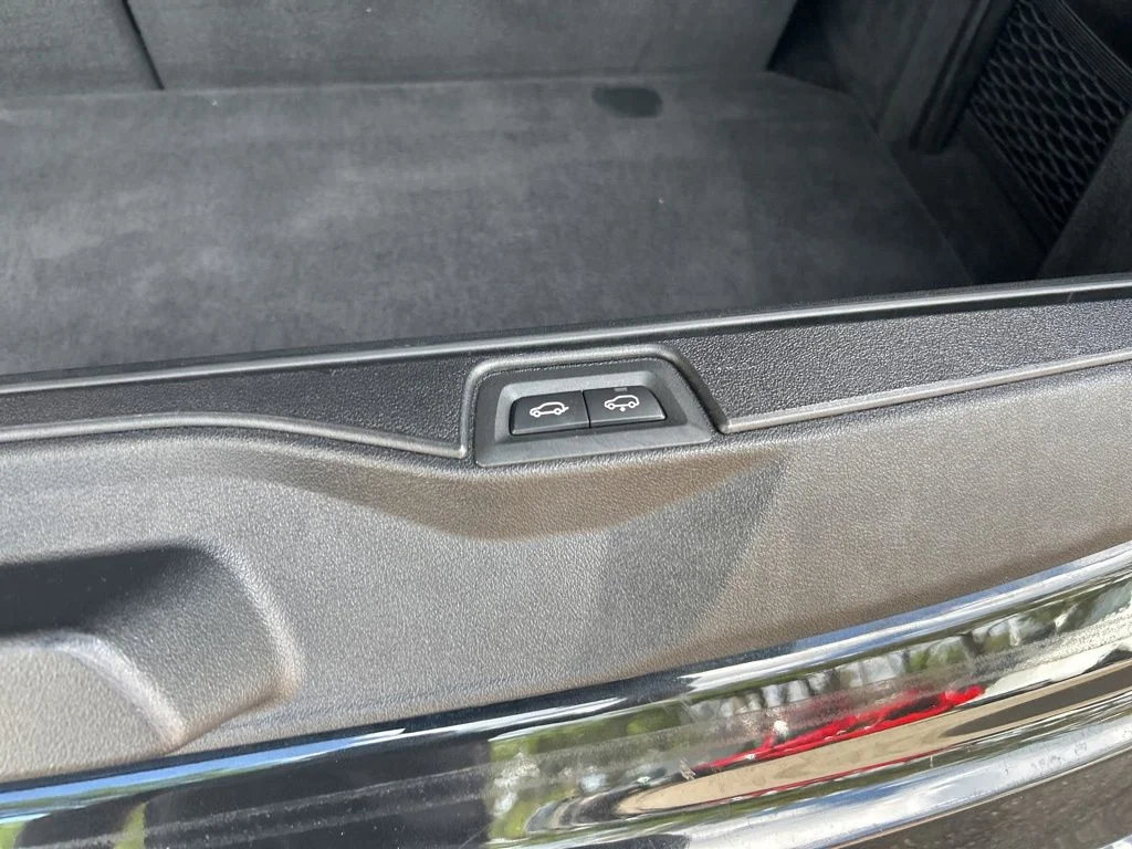 Used 2024 Black BMW xDrive40i image 53
