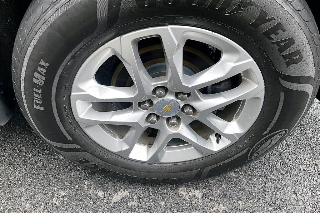 Used 2020 Black Chevrolet LS image 31