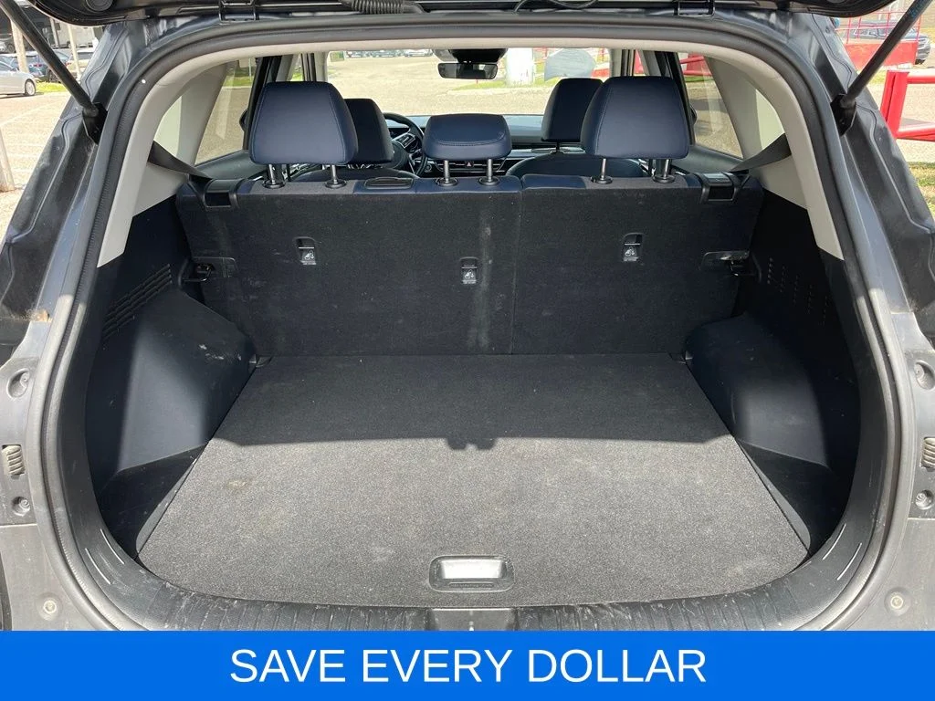 Used 2025 Black Kia S image 6