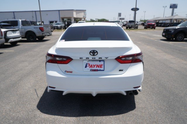 Used 2024  Toyota SE image 6