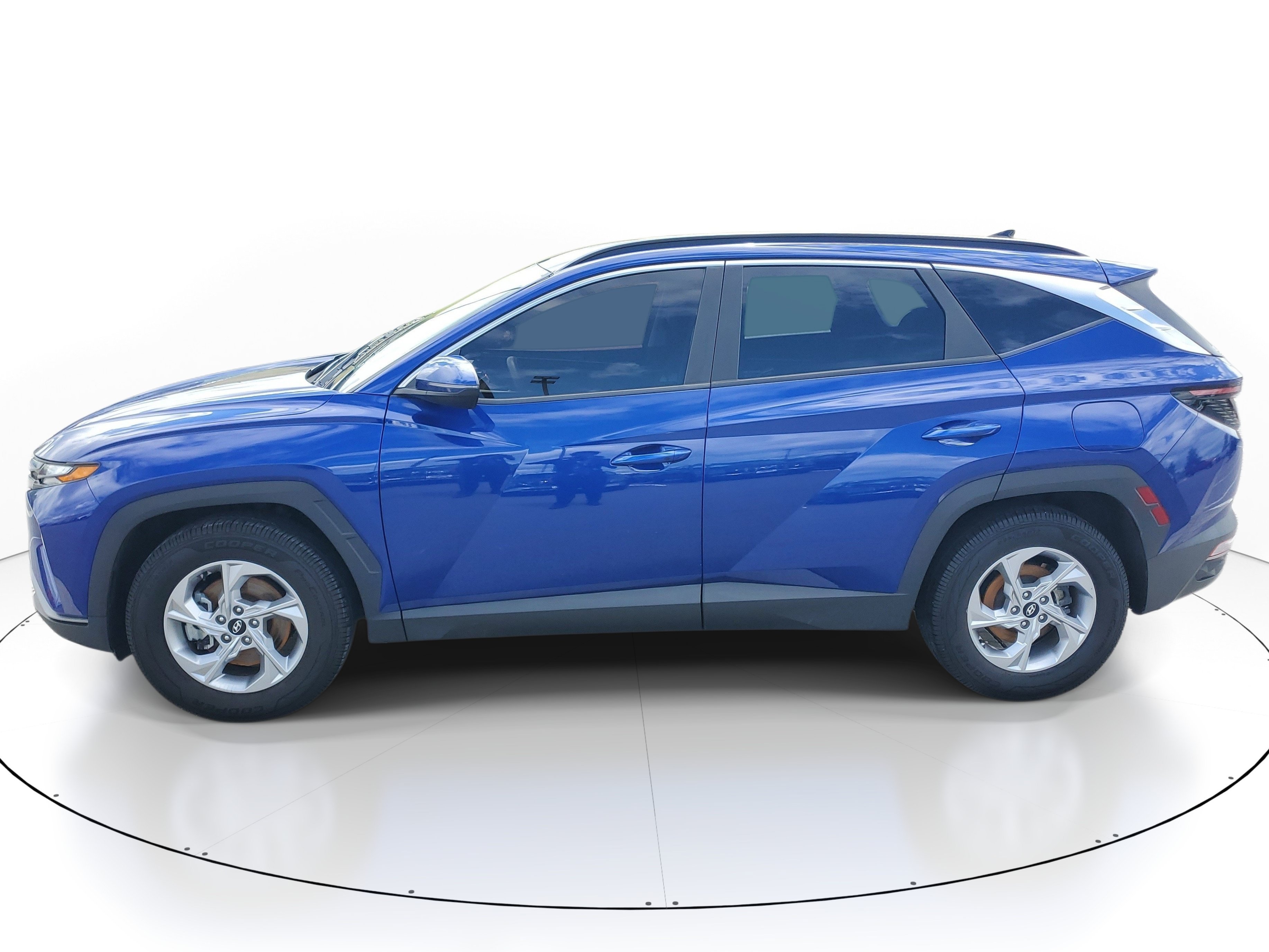 Used 2022 Intense Blue Hyundai SEL image 3