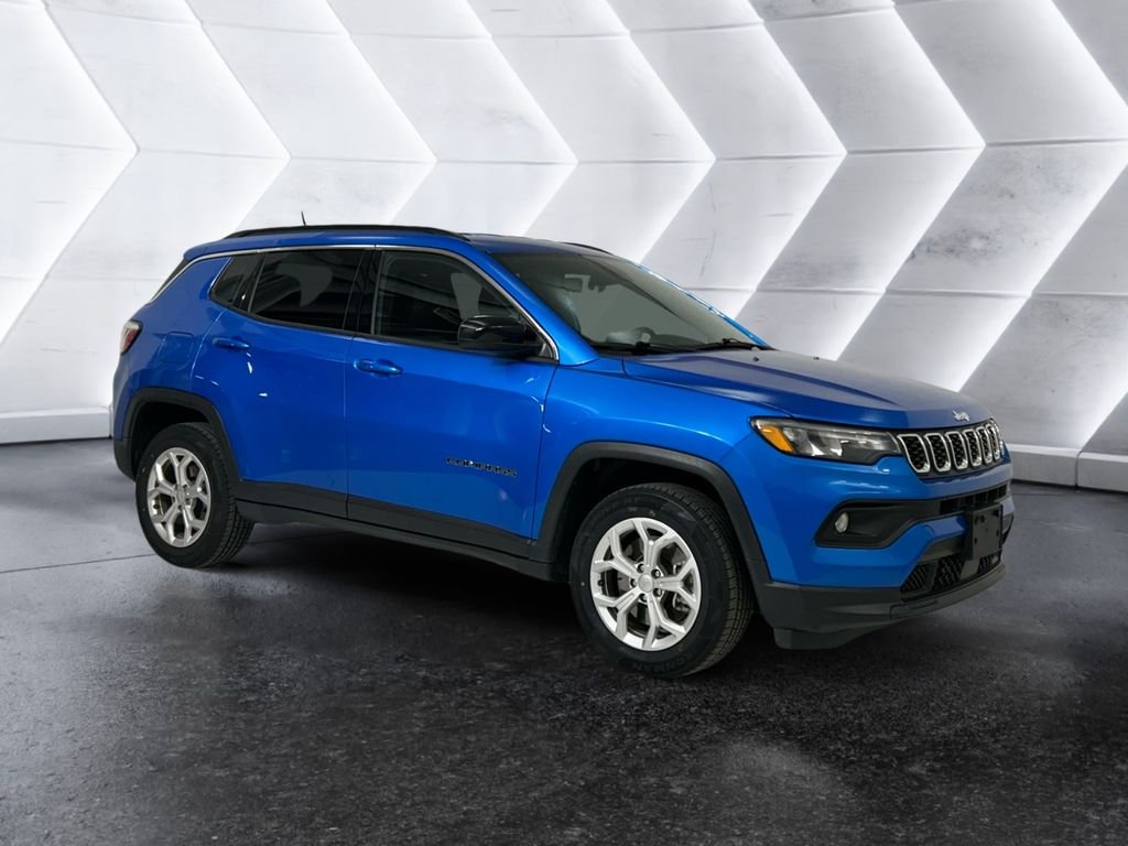 Used 2024 Blue Jeep Latitude image 1