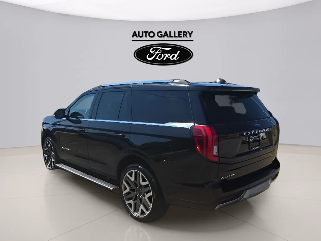 Used 2025 Black Metallic Ford Platinum image 6