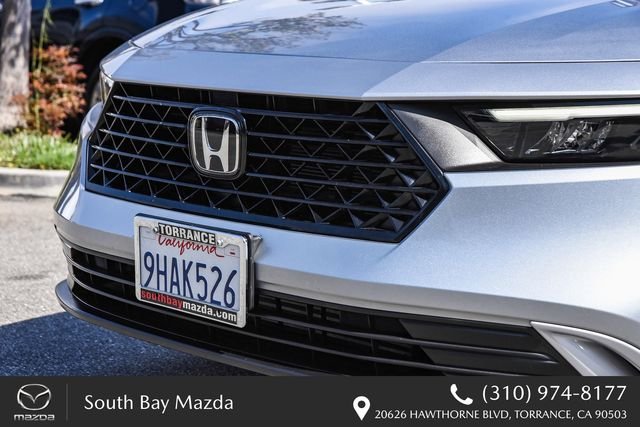 Used 2023  Honda EX image 5