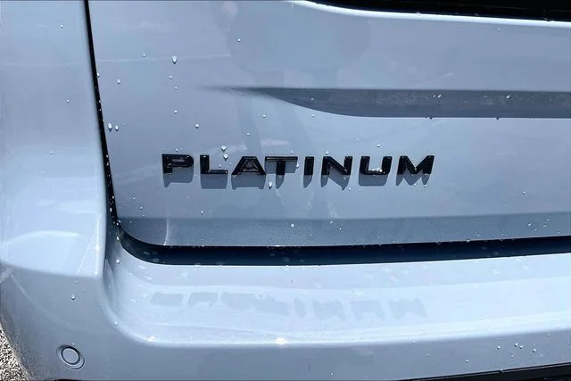 New 2027 Glacier Gray Metallic Tri-Coat Ford Platinum image 9