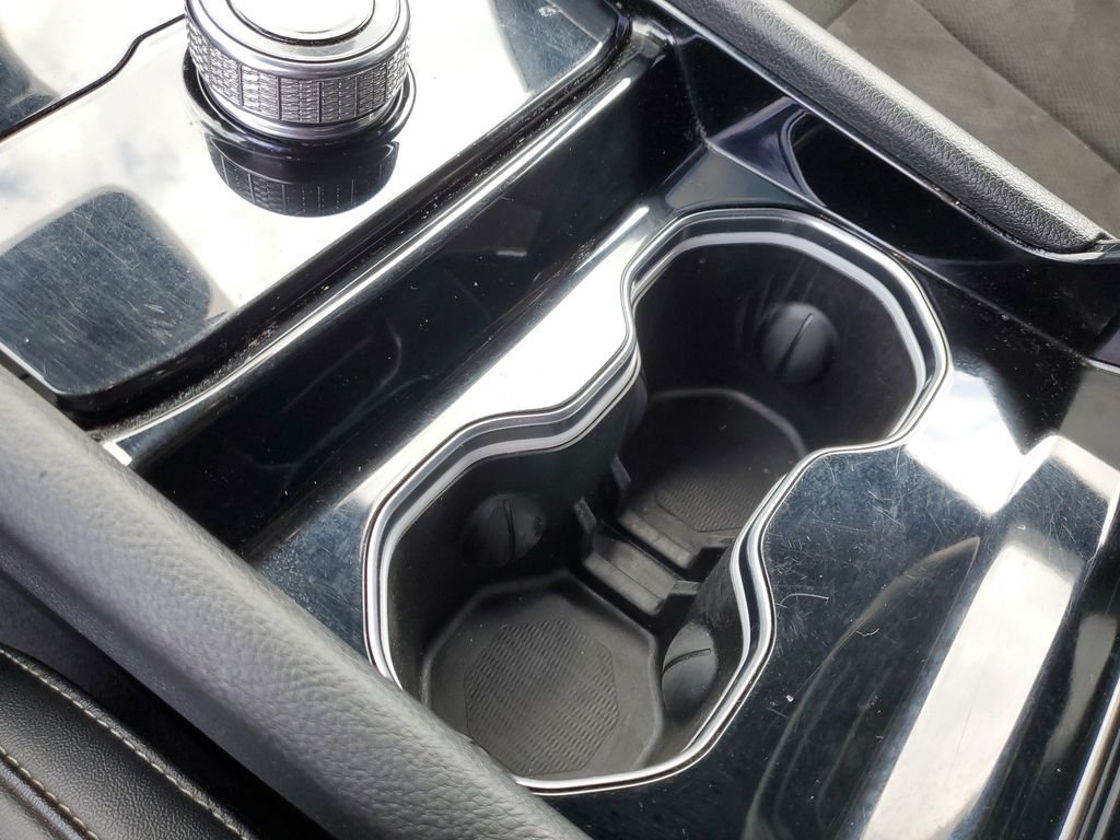 Used 2023 Silver Jeep Altitude image 36