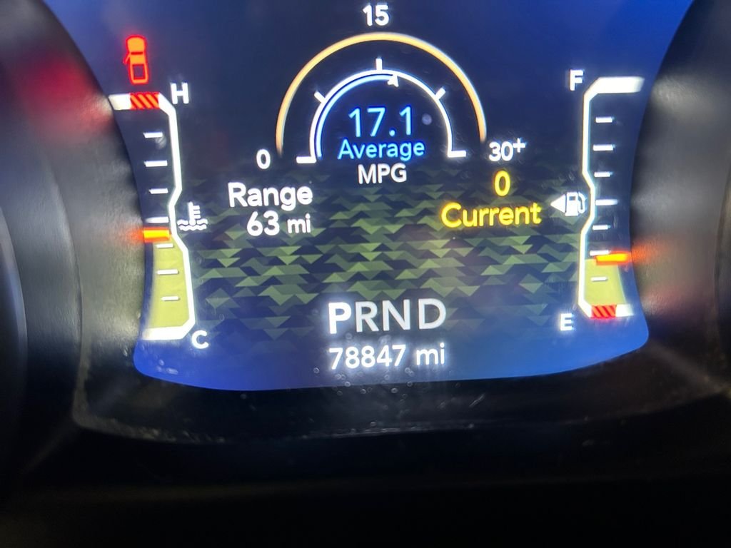 Used 2023 White/off-white Jeep Overland image 10