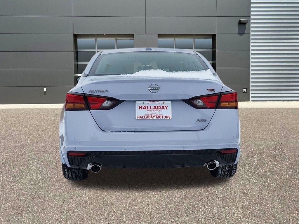 New 2025 Gray Sky Pearl Nissan SR image 4