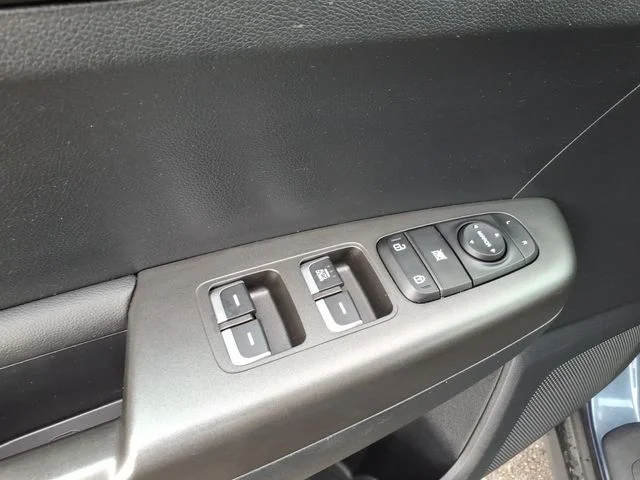 Used 2022 Blue Kia LX image 19