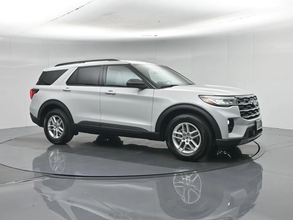 New 2027 Avalanche Gray Ford Active image 6