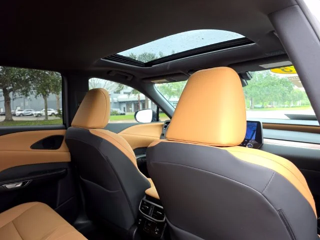 Certified Used 2025 Green Lexus 350 Premium image 12