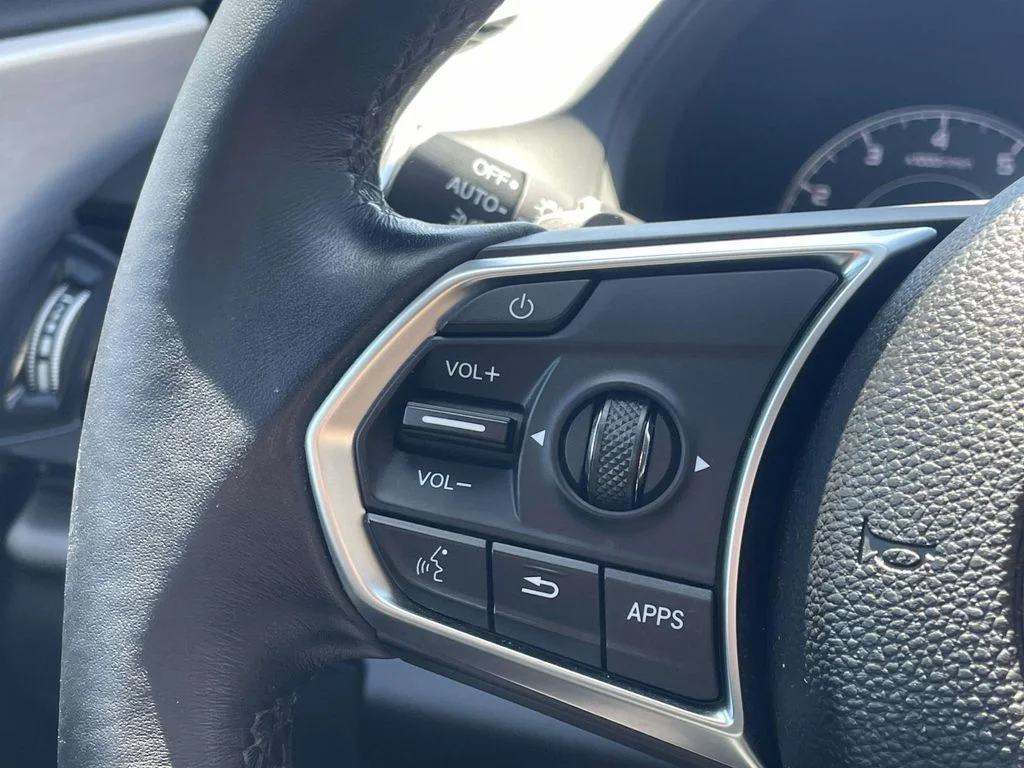 Used 2023 White Acura Technology Package image 8