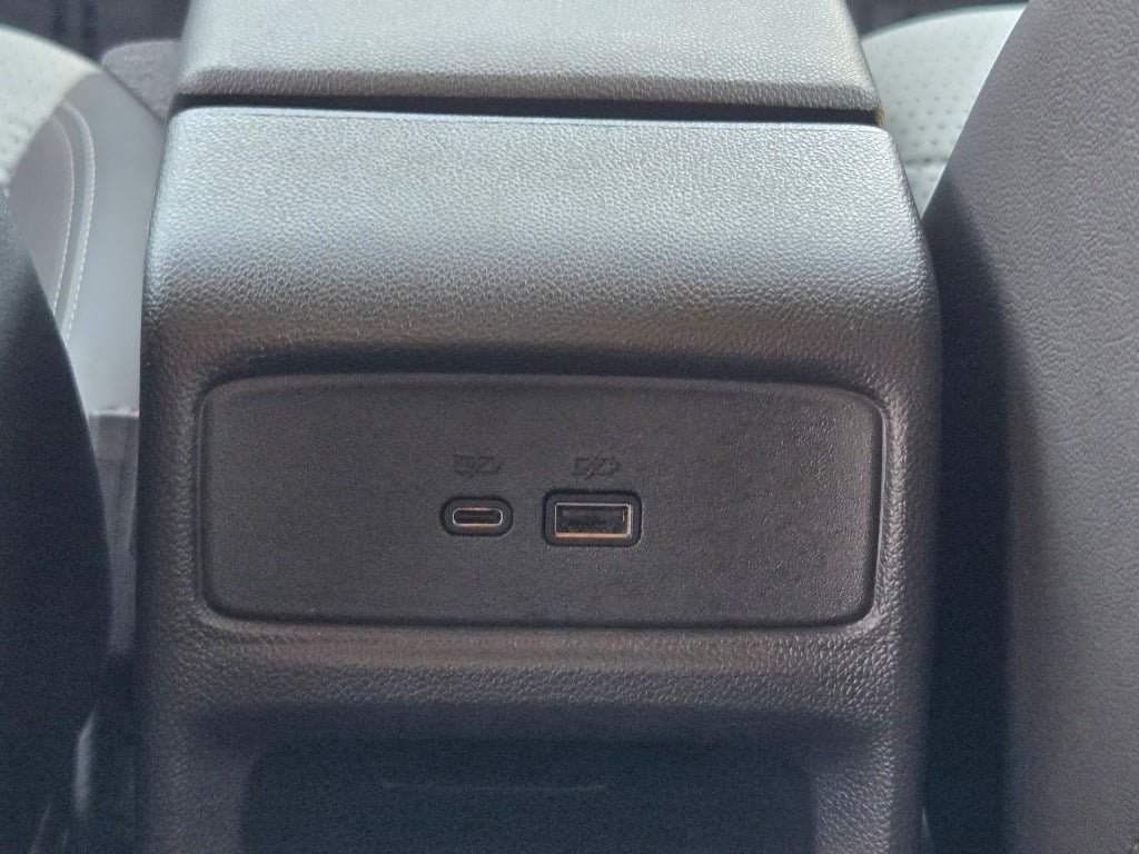 2025 Chevrolet Trax LT - Photo 16