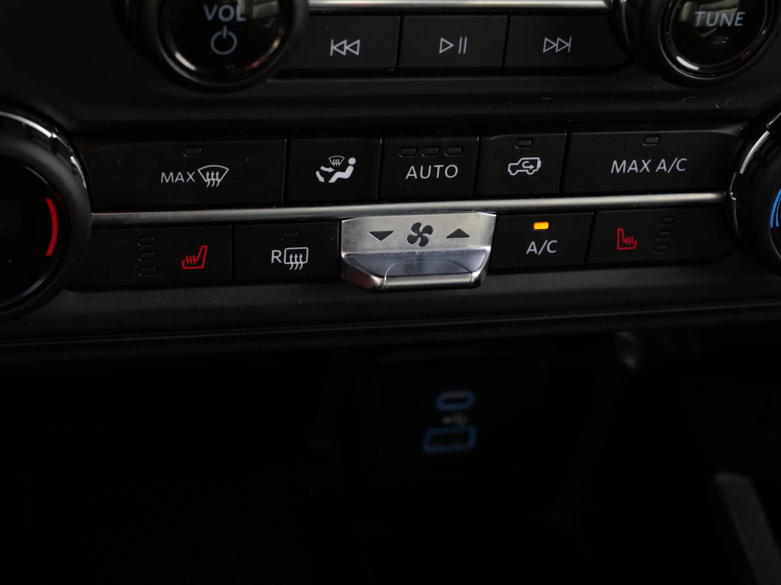 Used 2025 Desert Sand Ford Big Bend image 29