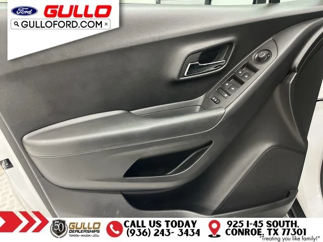 Certified Used 2017 Summit White Chevrolet LT image 19