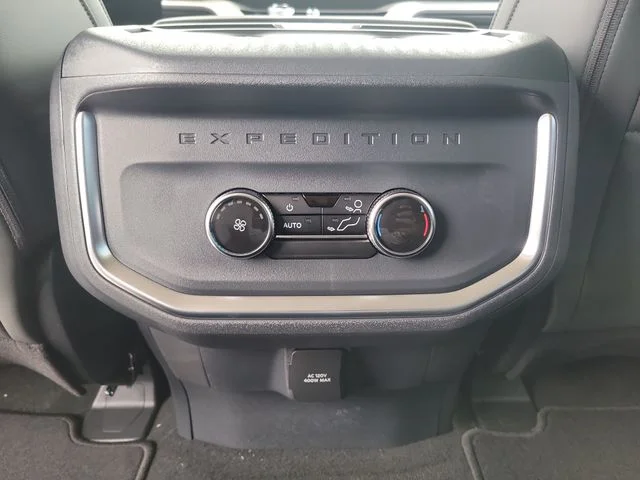 New 2027 Gray Metallic Ford Active image 19