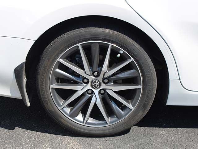 Certified Used 2024 Pearl Toyota XLE image 8