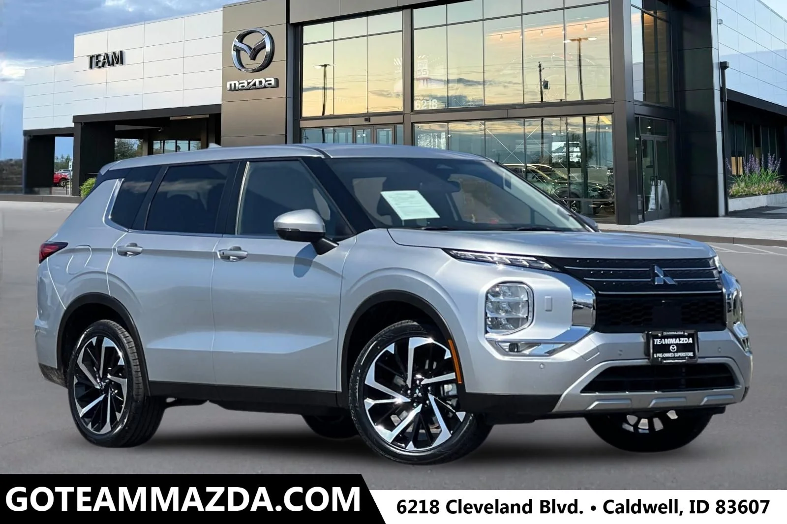 2024 Mitsubishi Outlander SE S-AWC's photo