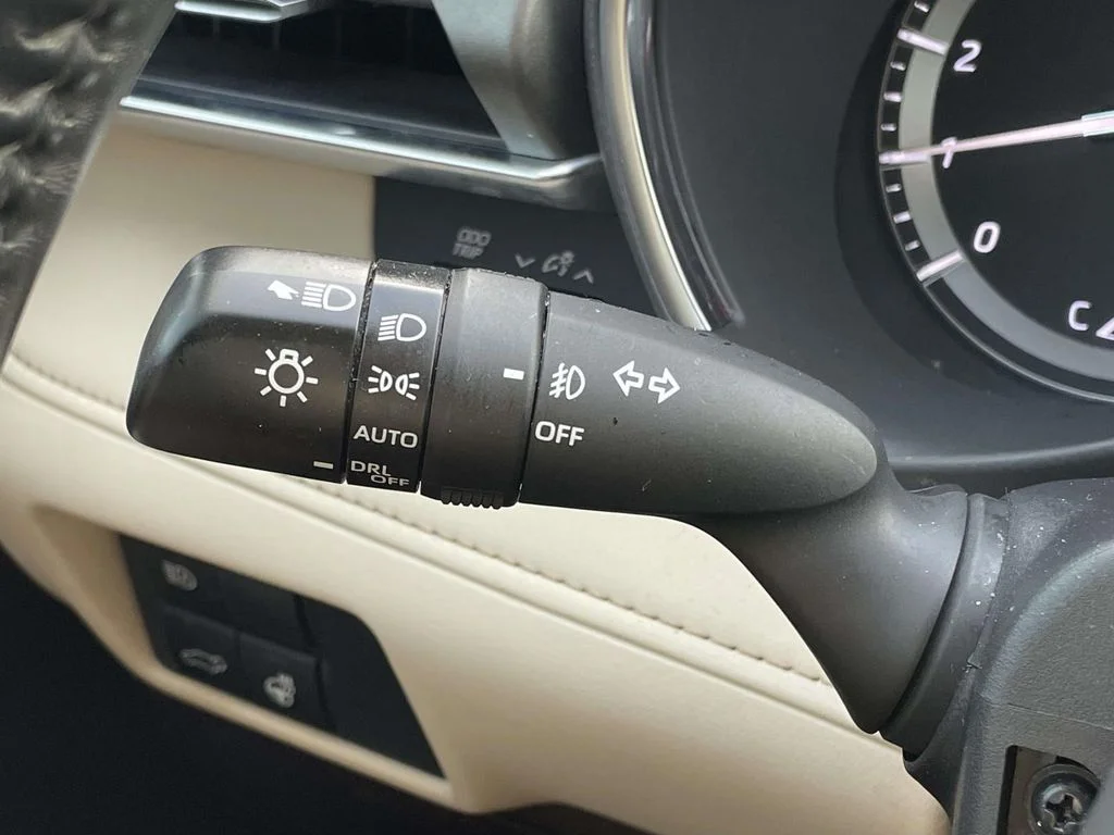 2020 Toyota Highlander Limited - Photo 12