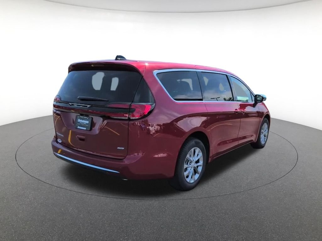 New 2027 Red Hot Pearl-Coat Exterior Paint Chrysler  image 5