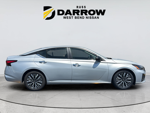 Used 2024 Silver Nissan 2.5 SV image 6